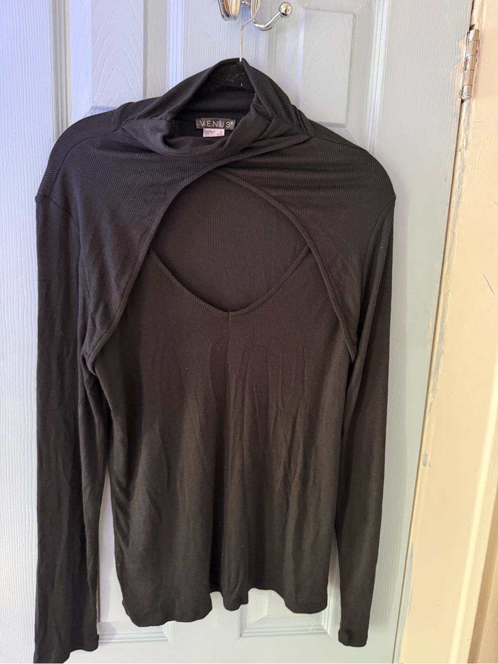 VENUS Black Long Sleeve Cutout Mock Neck Top